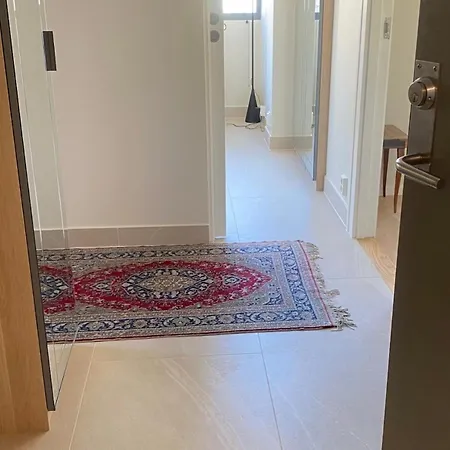 Quiet Surroundings, Little Insight - Spacious Oslo