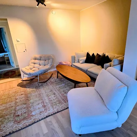 Quiet Surroundings, Little Insight - Spacious * 오슬로